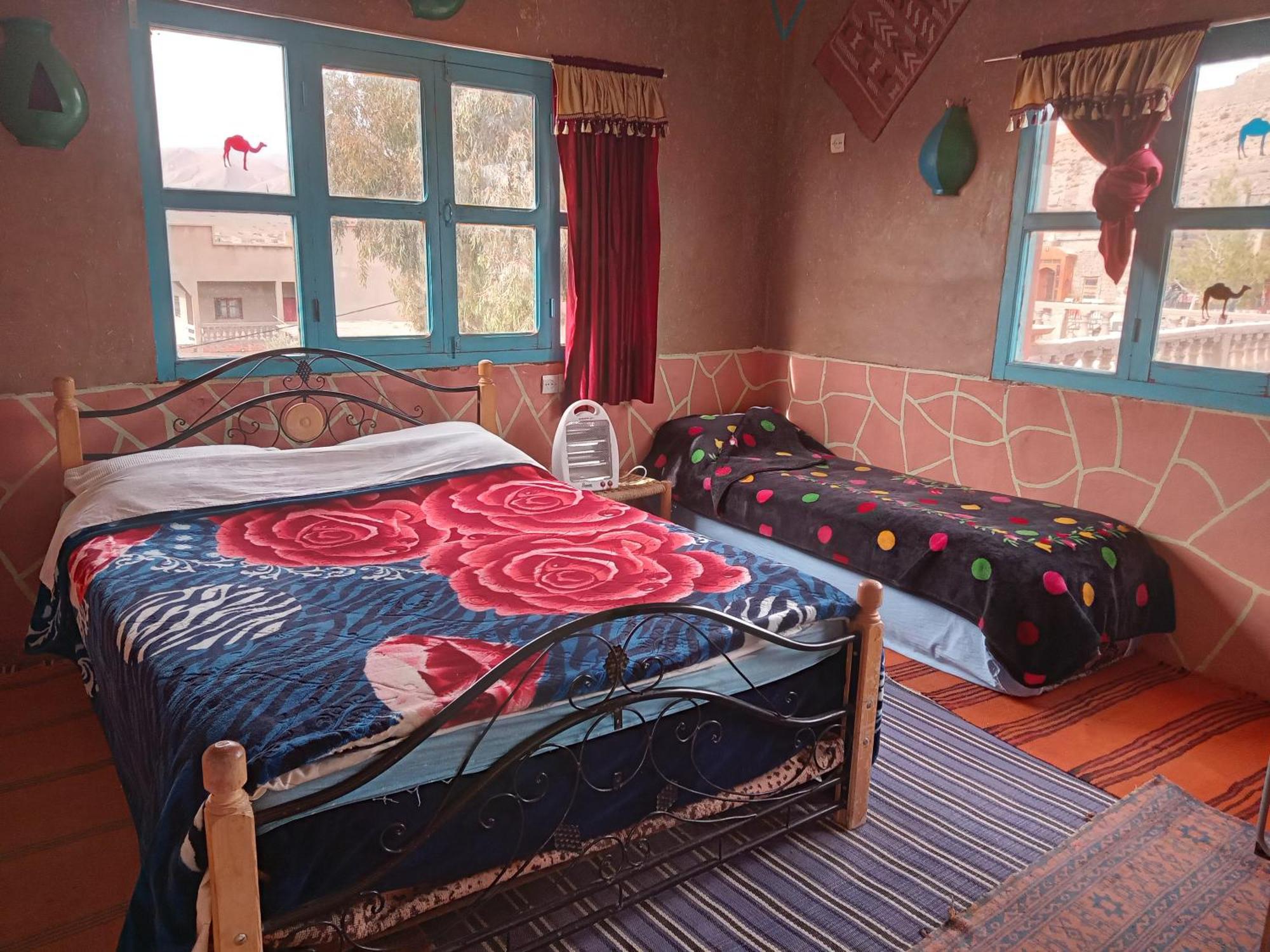 Auberge Tafouyt Tamtetoucht Quarto foto